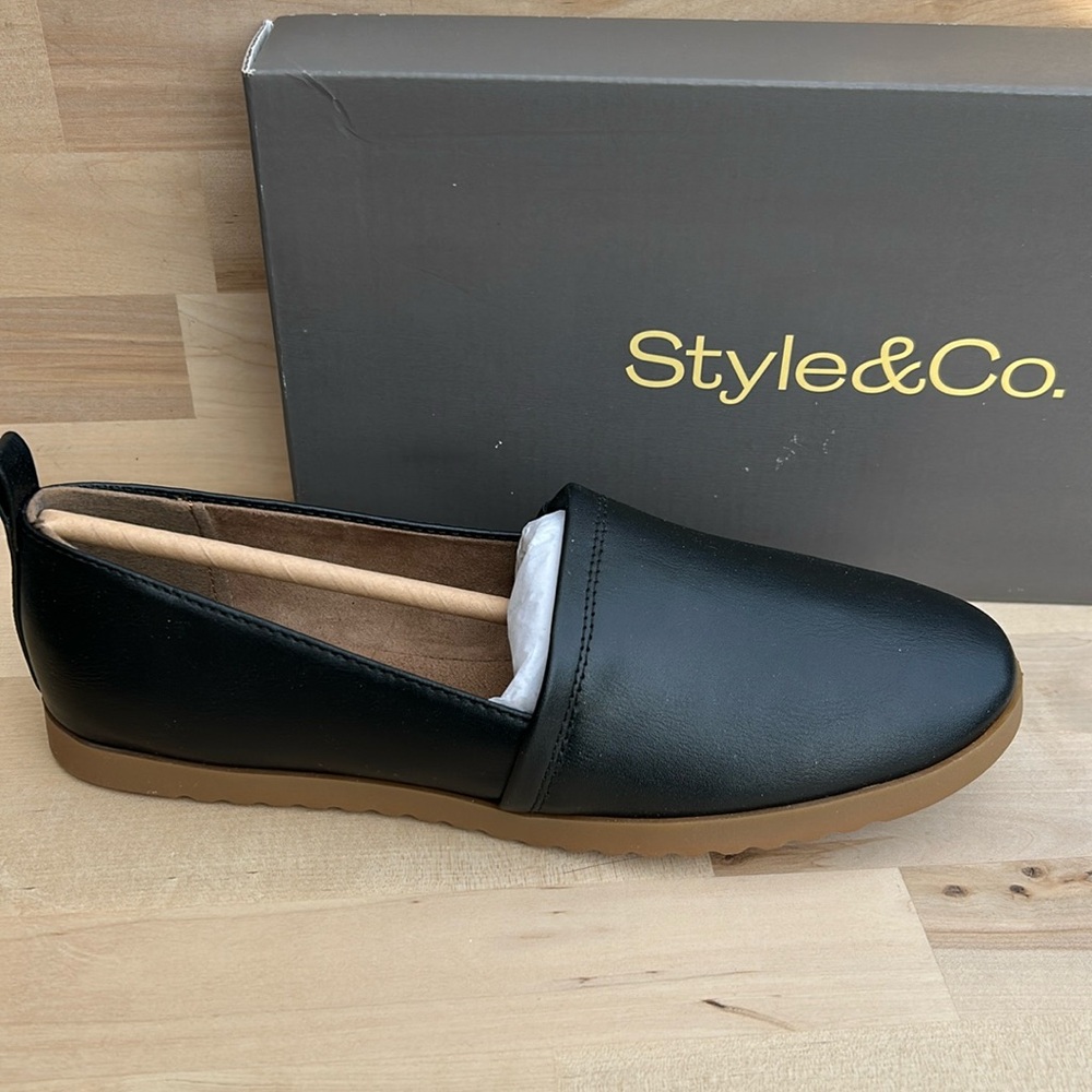 Style & Co Womens Black Slip On Loafers Gum Lug Sole Round Toe Flats Size 6.5